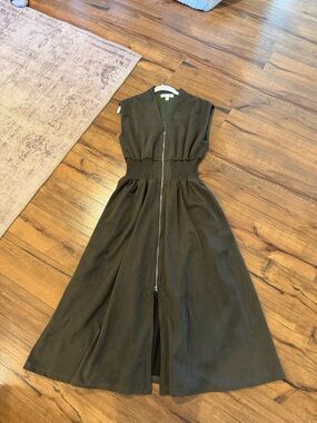 She + Sky Olive Green Midi Zip-Front Dress